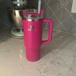 Stanley Quencher 30 Ounce Cup Camelia